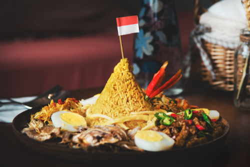 resep nasi tumpeng, resep tumpeng nasi kuning, resep nasi tumpeng yang enak, tumpeng 17-an, tumpeng kemerdekaan, peringatan kemerdekaan republik indonesia