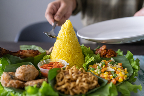 resep nasi tumpeng, resep tumpeng nasi kuning, resep nasi tumpeng yang enak, tumpeng 17-an, tumpeng kemerdekaan, peringatan kemerdekaan republik indonesia